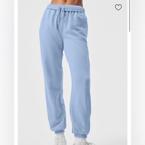 ALO Yoga (XL) Accolade Sweatpants Seashell Blue